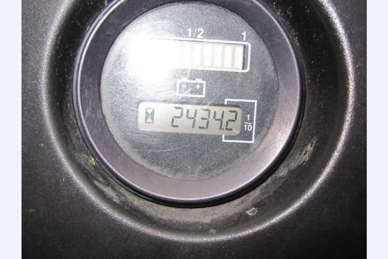 Gepflegte Flurförderfahrzeuge-6